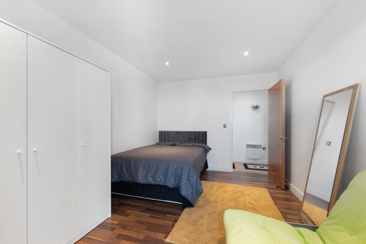 לונדון Excel 3 Bedroom Apartment Near City Airport And O2 Arena מראה חיצוני תמונה