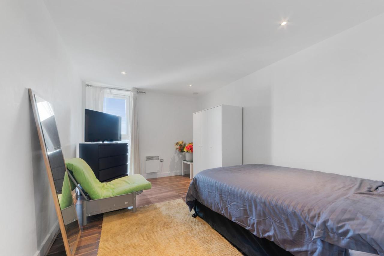 לונדון Excel 3 Bedroom Apartment Near City Airport And O2 Arena מראה חיצוני תמונה