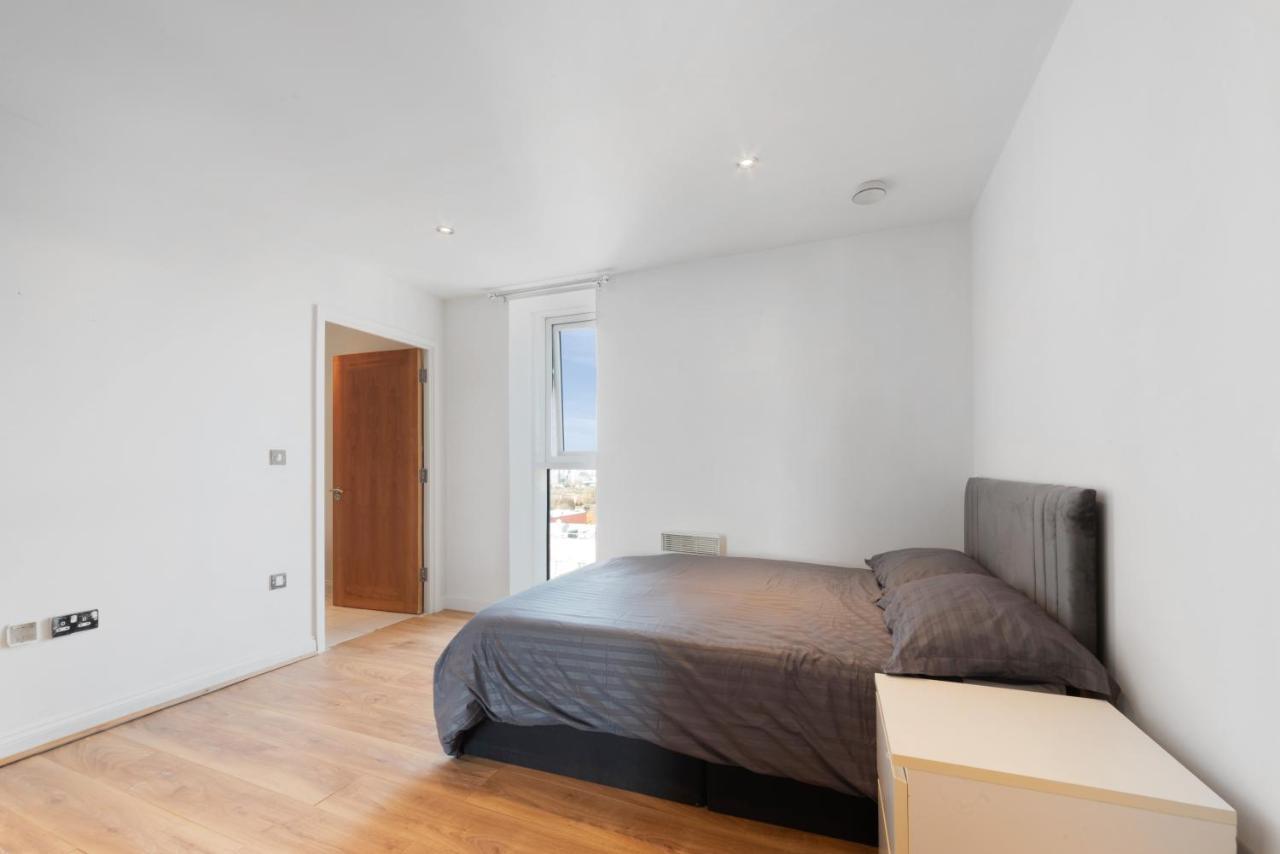 לונדון Excel 3 Bedroom Apartment Near City Airport And O2 Arena מראה חיצוני תמונה