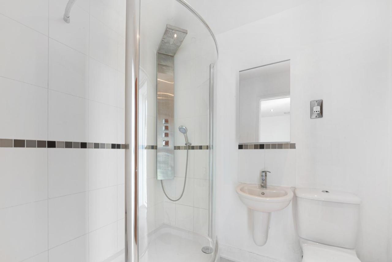 לונדון Excel 3 Bedroom Apartment Near City Airport And O2 Arena מראה חיצוני תמונה